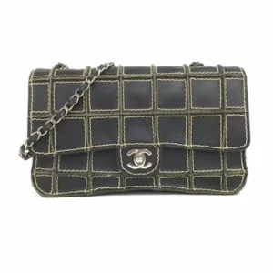 Chanel wild stitch shoulder bag black silver metal fittings 收購參考價格