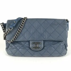 Chanel wild stitch shoulder bag 收購參考價格