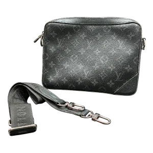 LOUIS VUITTON Trocadero Monogram